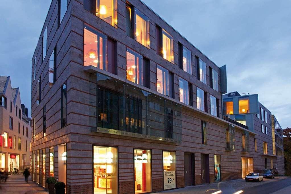 H4 Hotel 4*